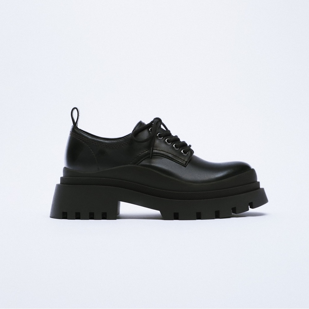 ZARA BLACK LOW HEELED LUG SOLE SHOES